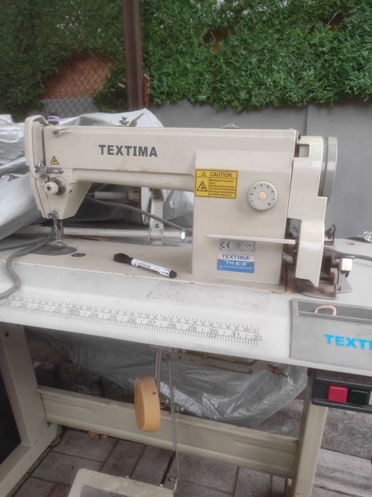 Продам швейную машинку.