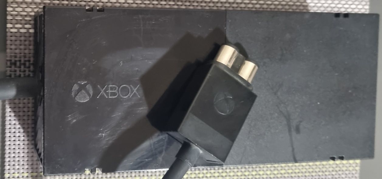 Блок живлення xbox one 12v-17.9A