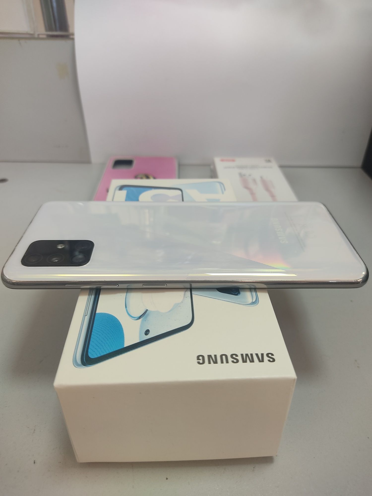 Samsung A51 6/128 gb