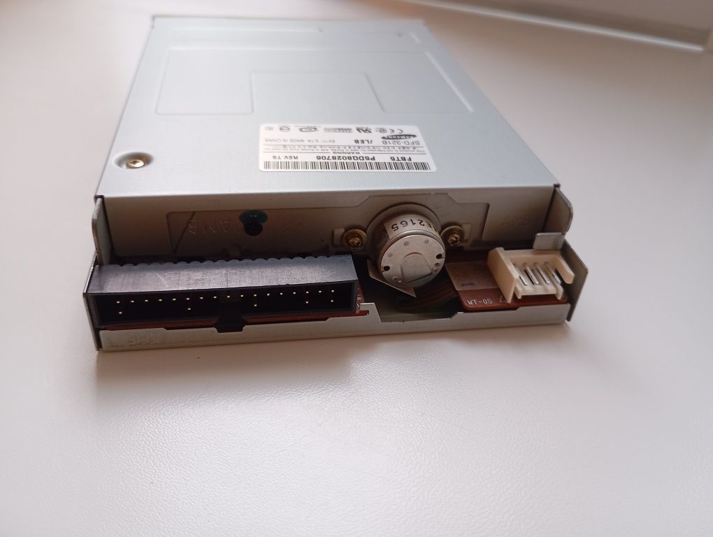 Флопі-дисковод 3.5" (Floppy Drive) | Ретро ПК, колекція
Фронель