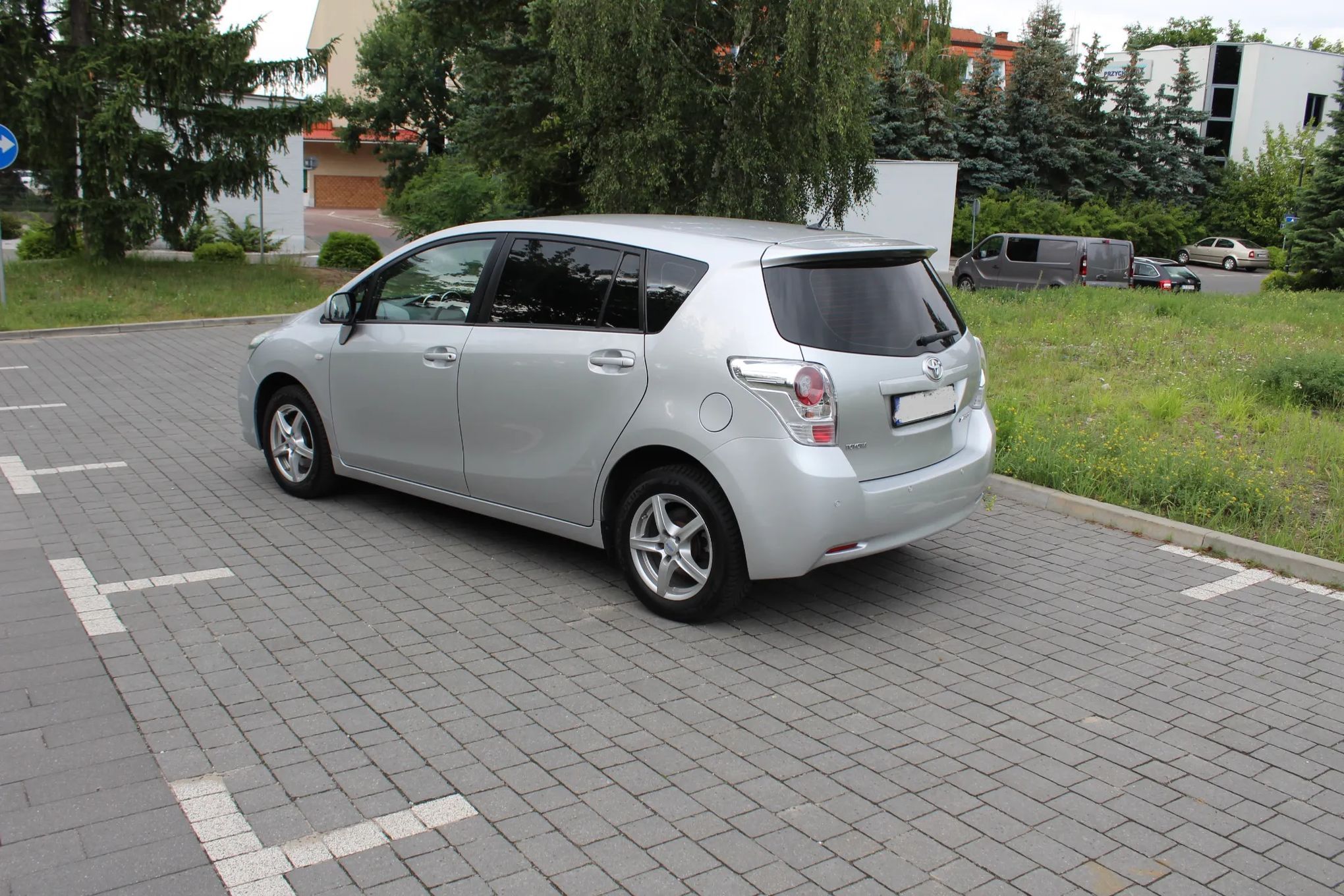 Toyota Verso 1.8-16v * Alu * Parktronik * 7-Miejsc * Zadbane