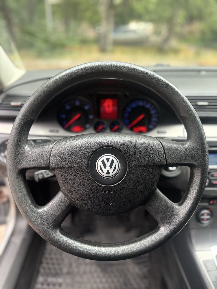 Volkswagen Passat B6 1,9tdi 2009р механіка в гарному стані дизель