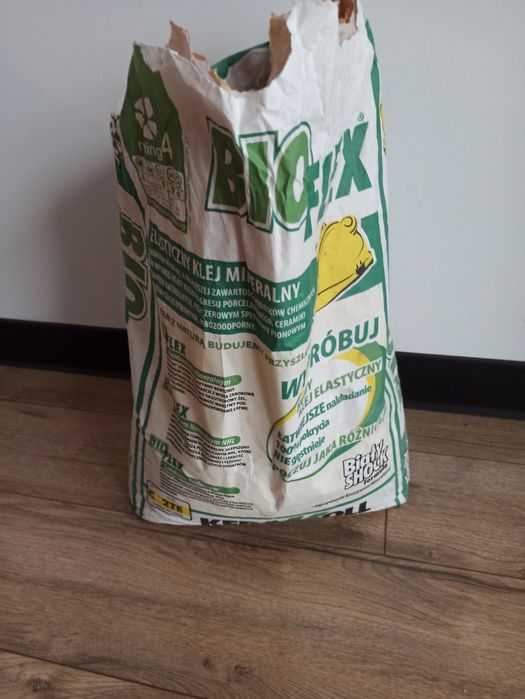Klej do jasnych płytek Bioflex biały schock