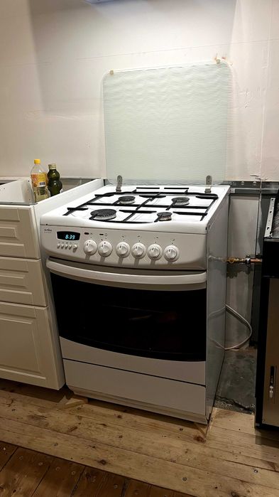 (Rezerwacja) Kuchenka gazowo-elektryczna Amica – sprawna, tanio