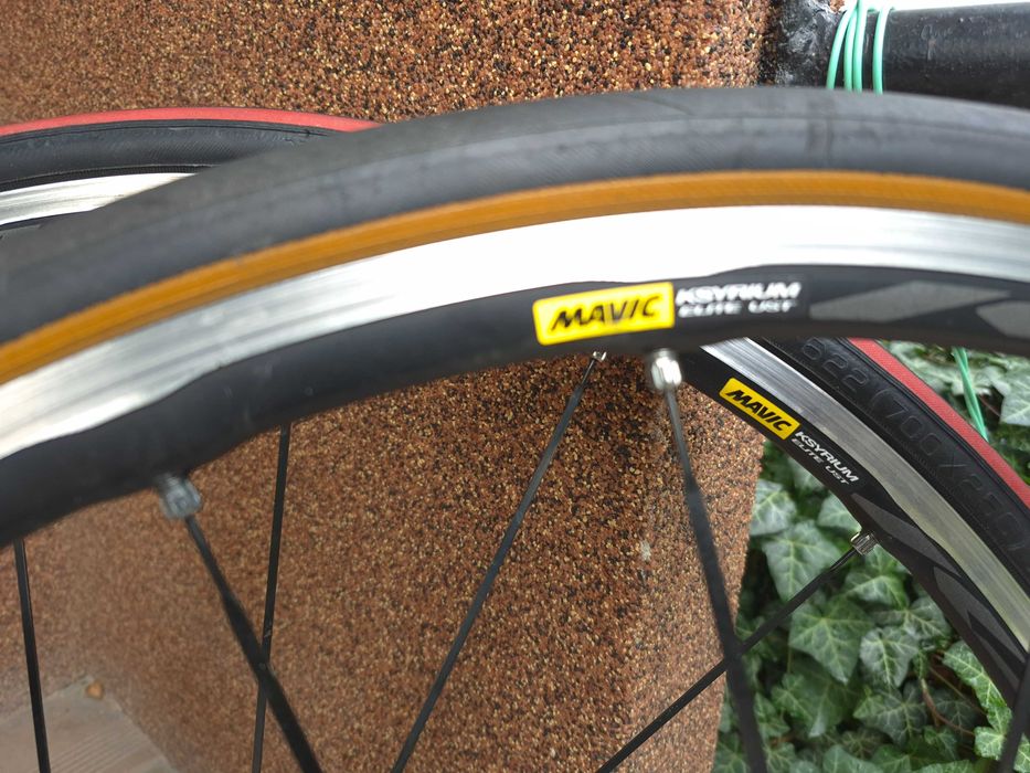 MAVIC KSYRIUM ELITE UST Koła szosowe bębenek Shimano