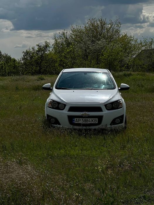 Продам Шевроле Авео т300 2012 год