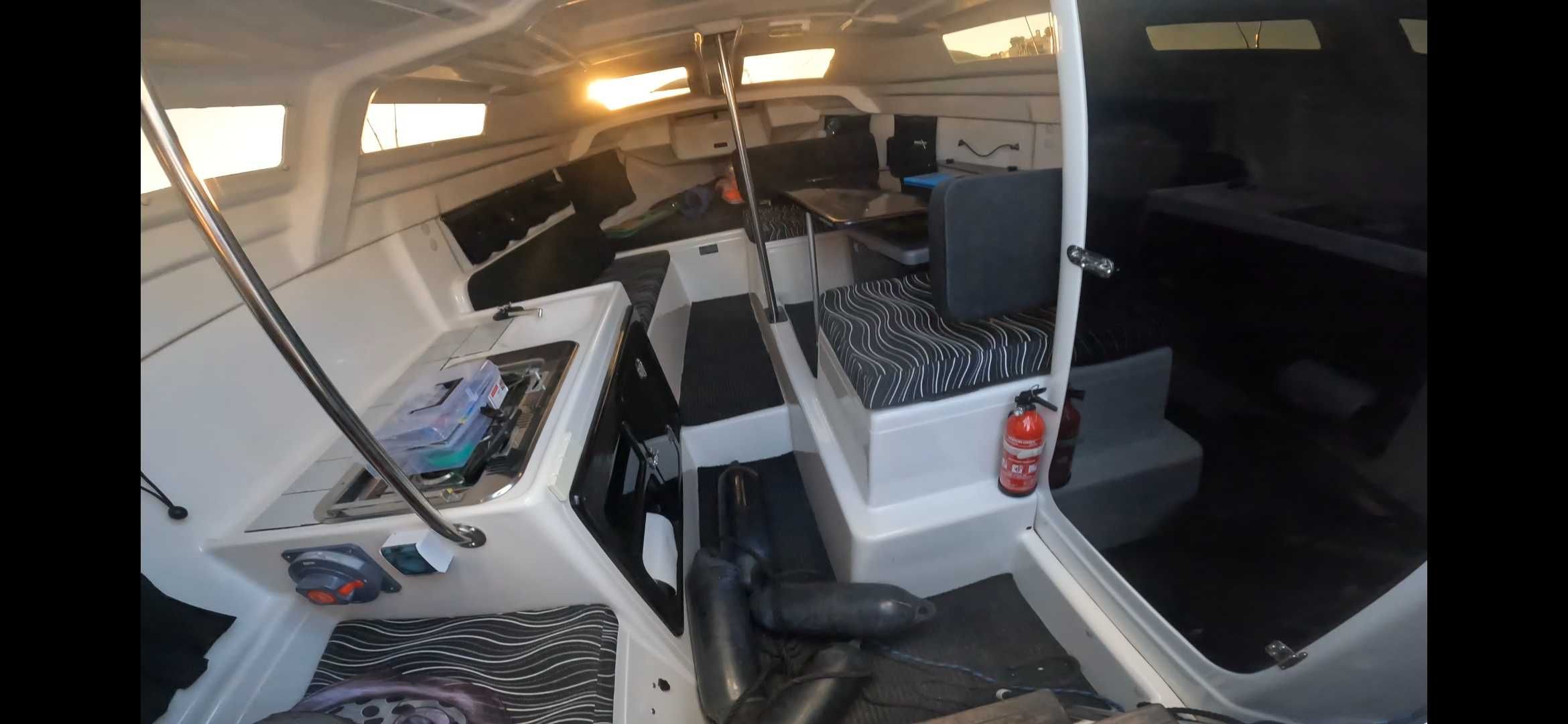 Jacht żaglowy MacGregor 26 X przyczepa silnik 50HP + całe wyposażenie