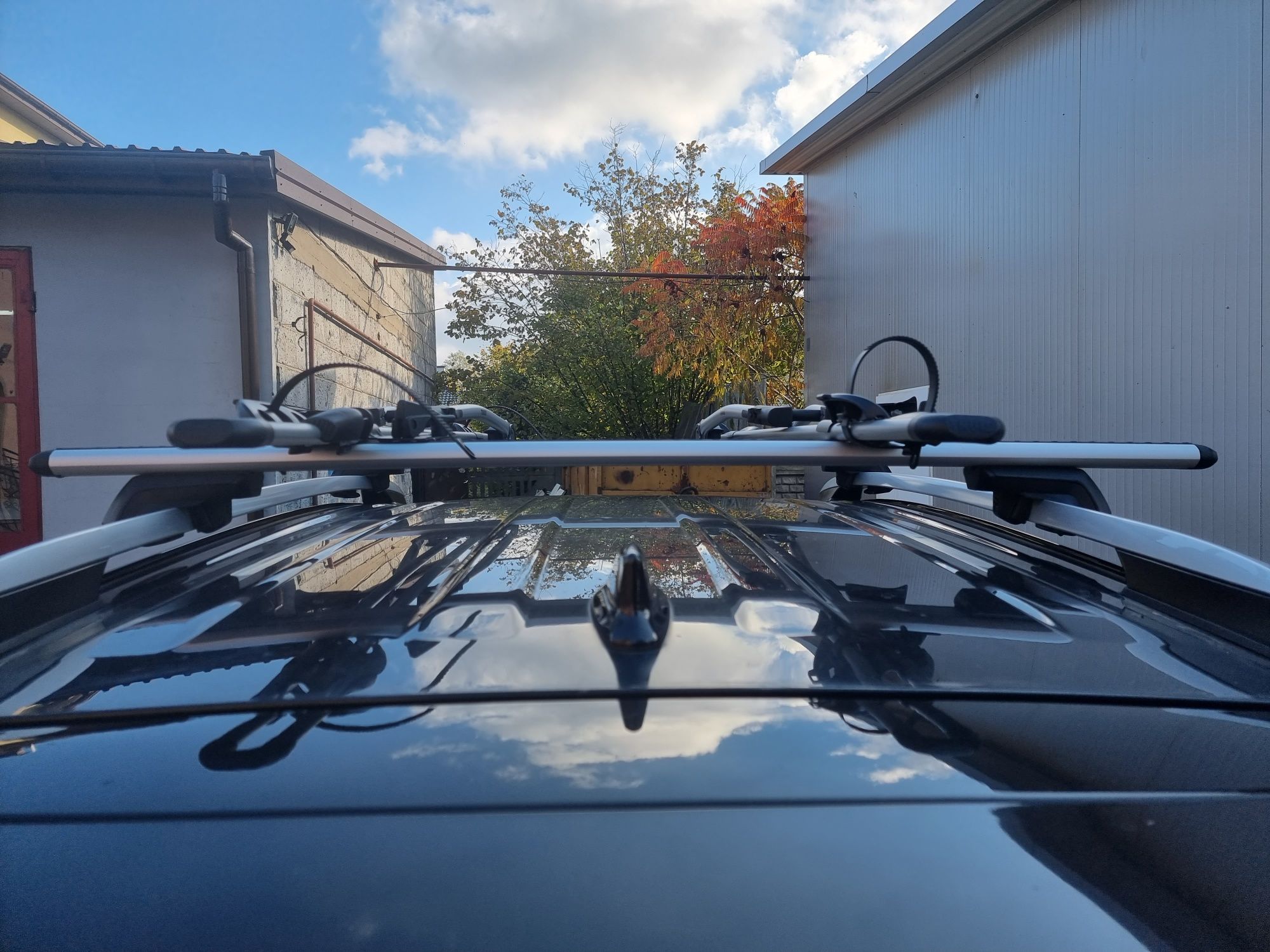 bagażnik rowerowy thule biker mocowania do toyoty rav4