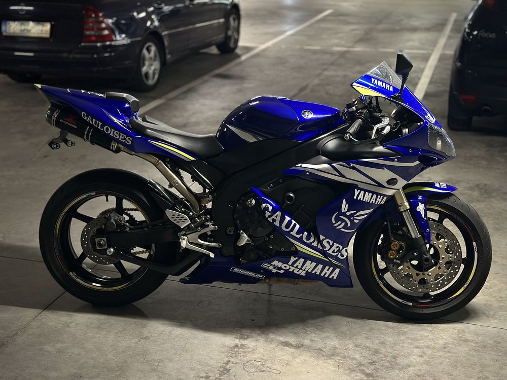 Yamaha YZF-R1 (RN12)