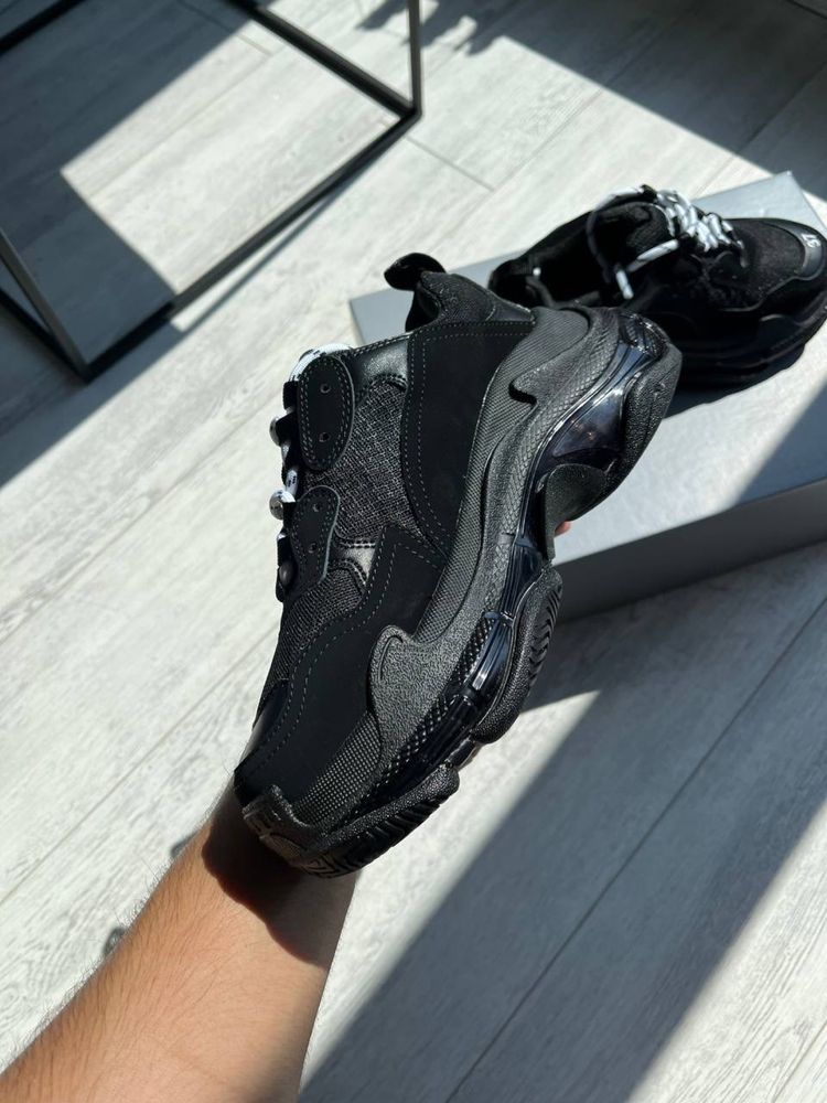 Кроссовки balenciaga triple s clear sole black 36-40