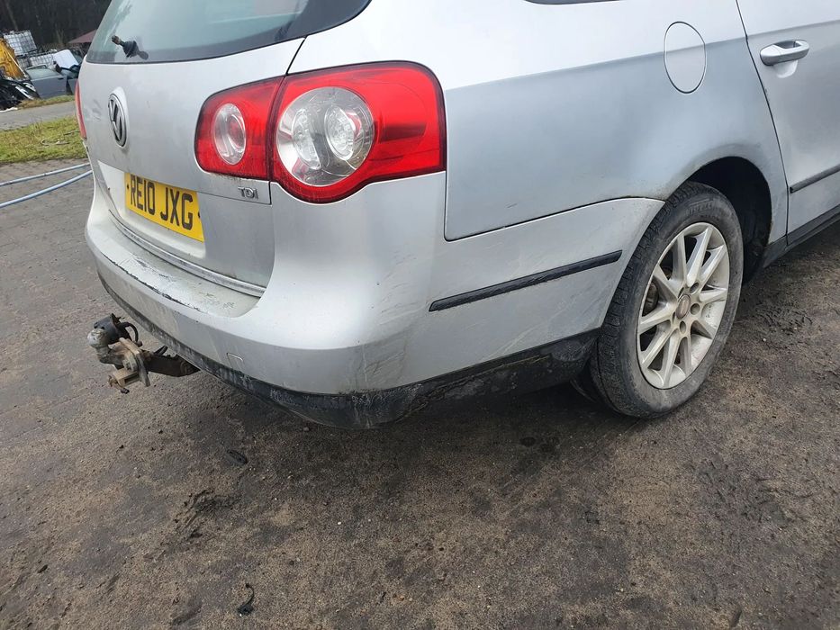 ZDERZAK TYLNY VW PASSAT B6 KOMBI DO POPRAWEK