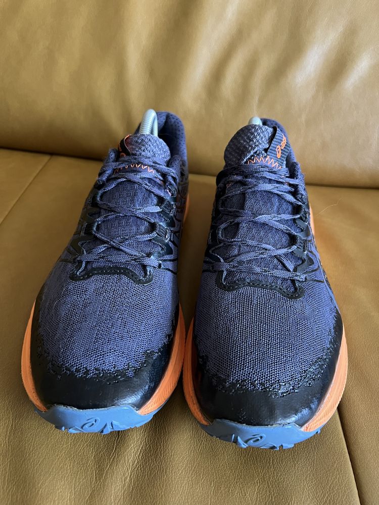 Кросівки для бігу Asics Fuji Lite2 42р