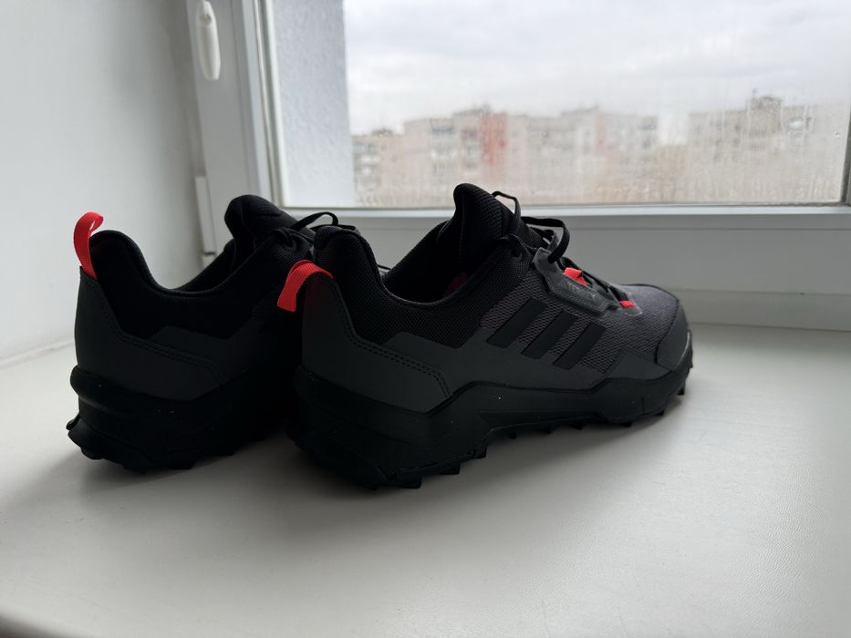 Нові оригінальні  Adidas Terrex AX4 Розмір 44 EU / 10 US