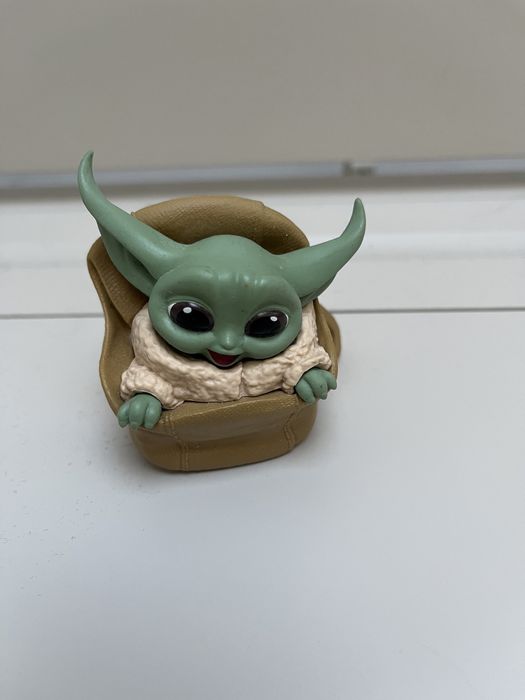 Figurka baby Yoda mandalorian Star Wars Hasbro