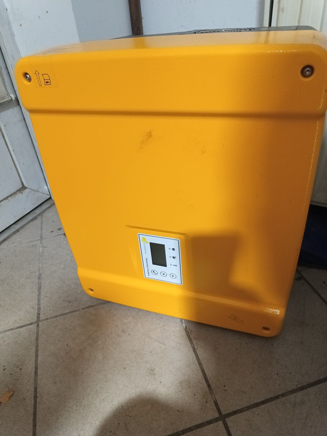 Inwenter solarny 8.3kw