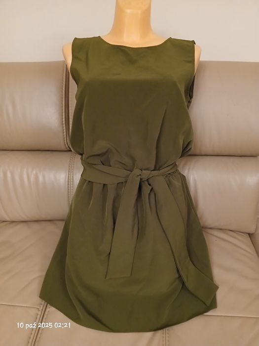 Sukienka ciemnozielona khaki na lato grube ramiączka wiązana w talii m