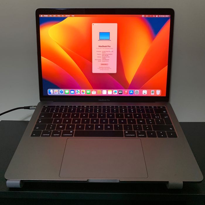 Apple MacBook Pro 13" i5 16GB 256GB - 2017