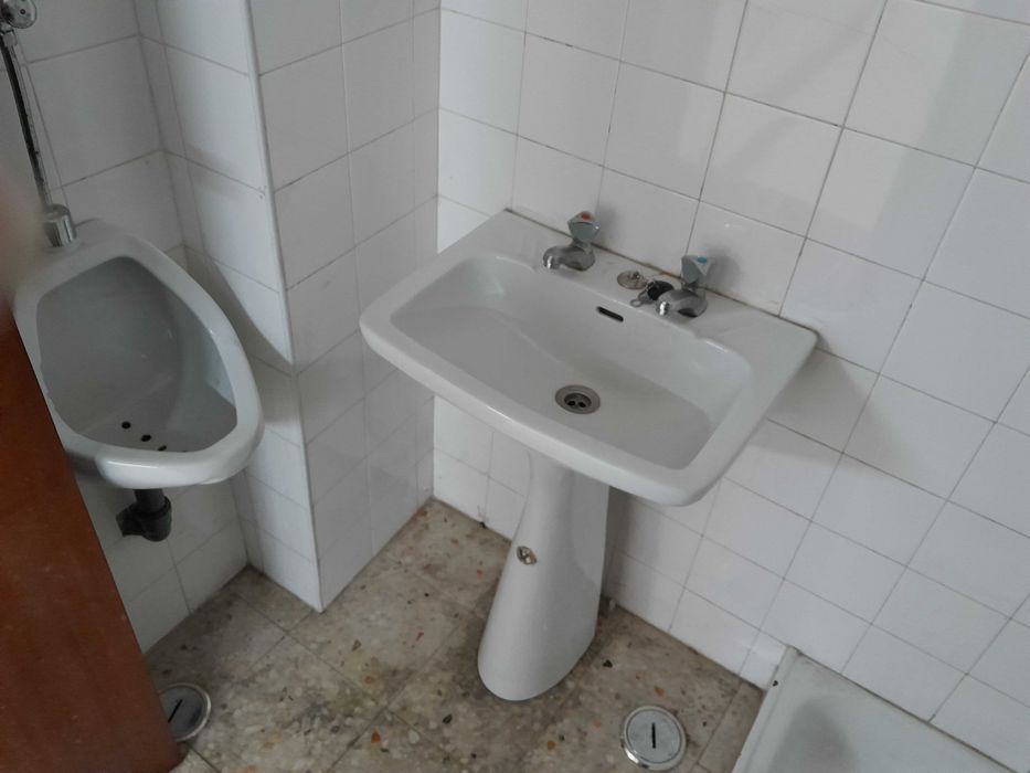 GARAGEM em Carnaxide.