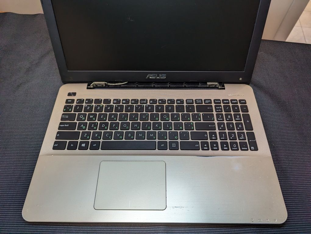 ASUS sonicmaster x555l