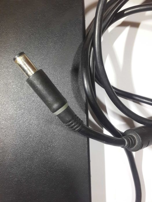 Блок живлення для Dell 19.5V 12.3A 240W (7.4*5.0+pin)  J211H ORIGINAL