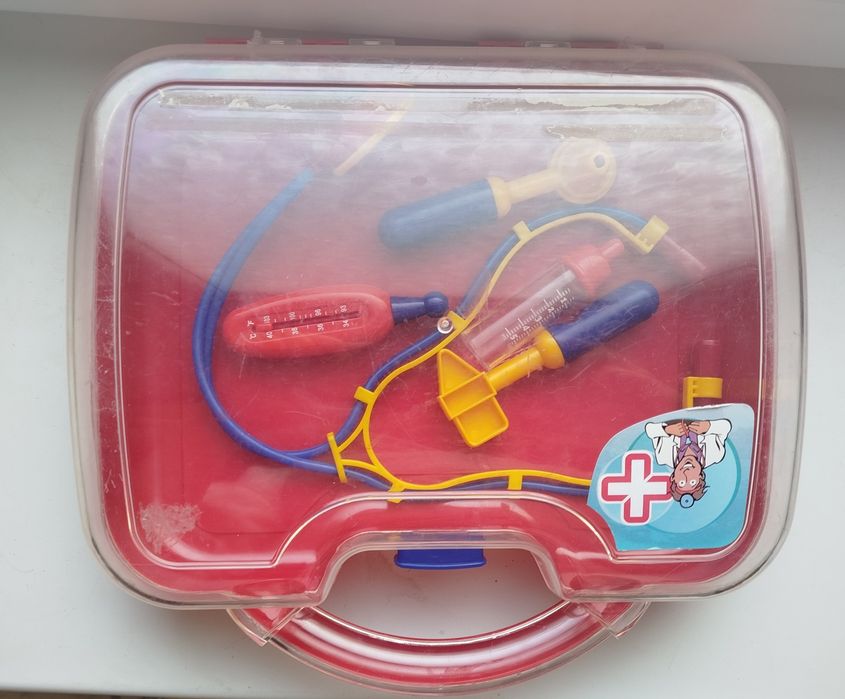 Набір медичних дитячих інструментів