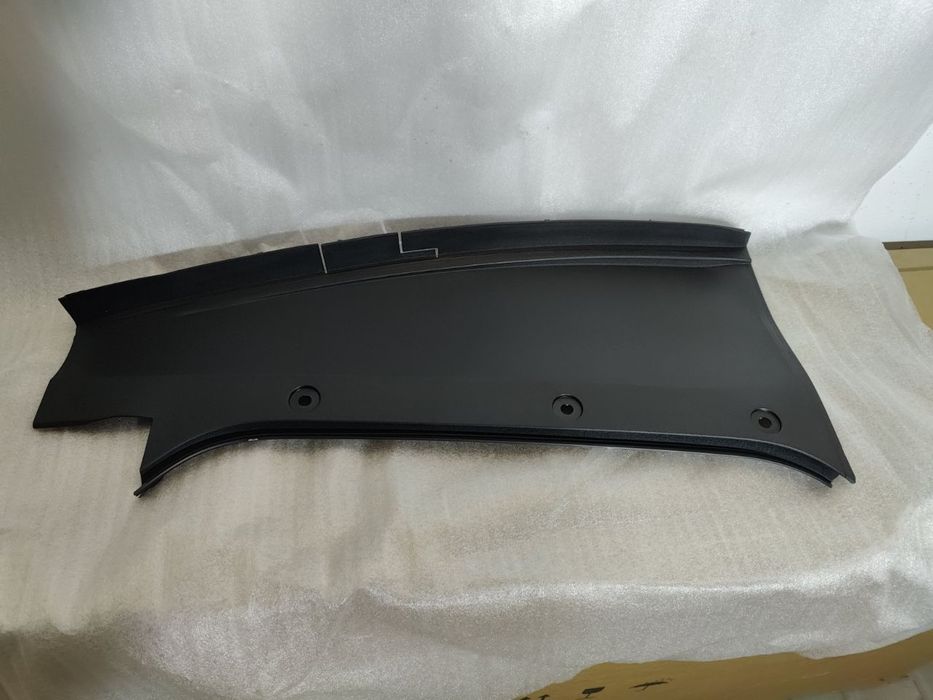 971806583b Porsche Panamera 971 накладка подкапотная левая