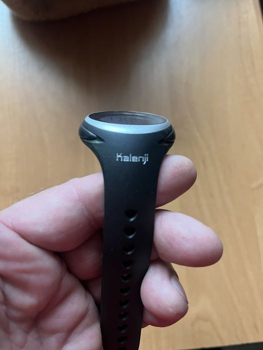 Електронний фітнес  годинник