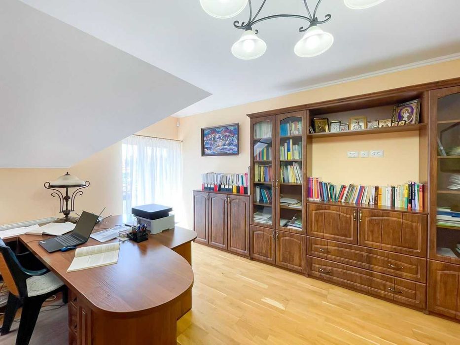 Продаж будинку з ремонтом, меблями, технікою, 5 хв. до Нового р-ну