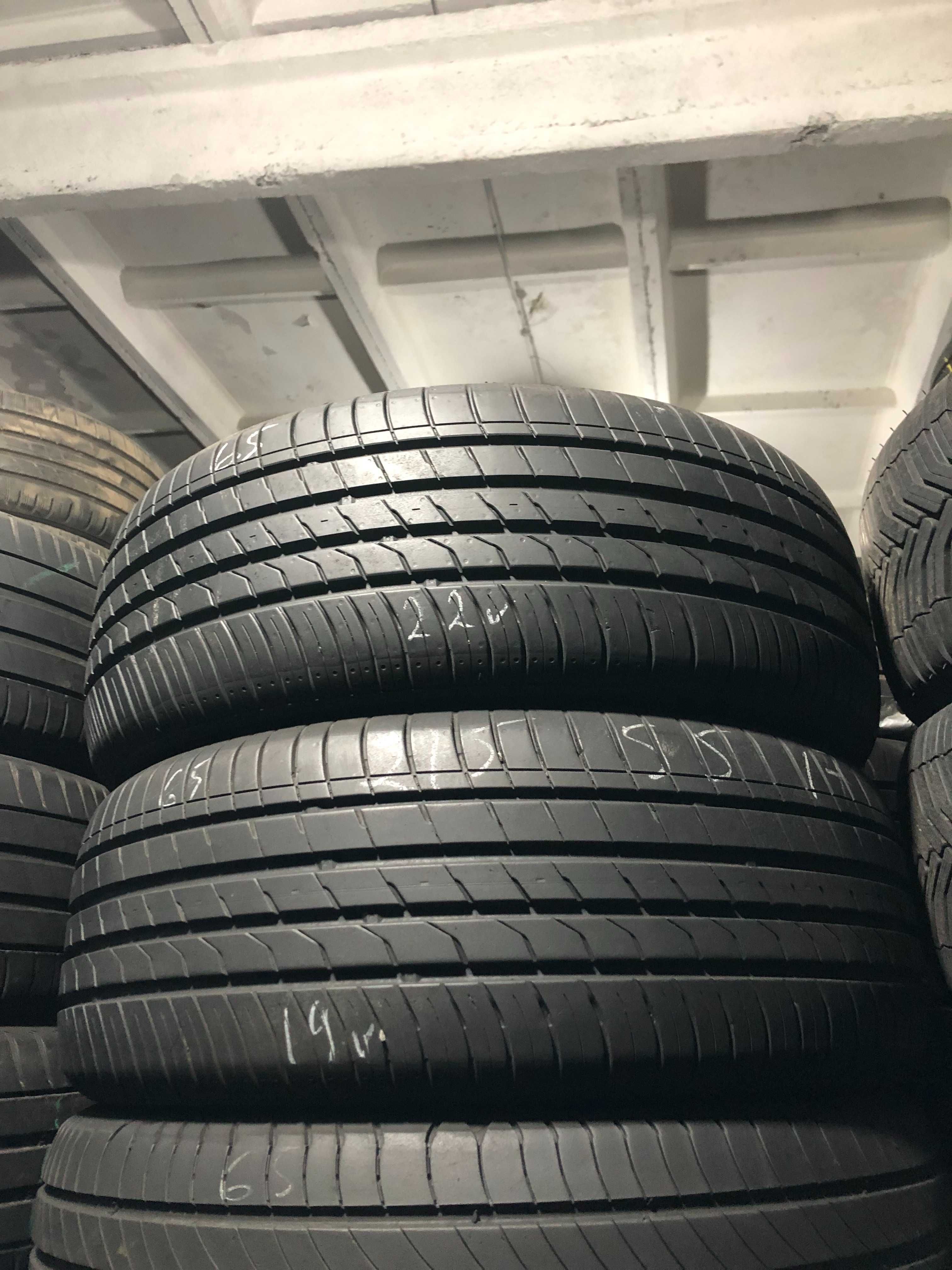 Шини 215/55 R17 Nexen Nfera Su1