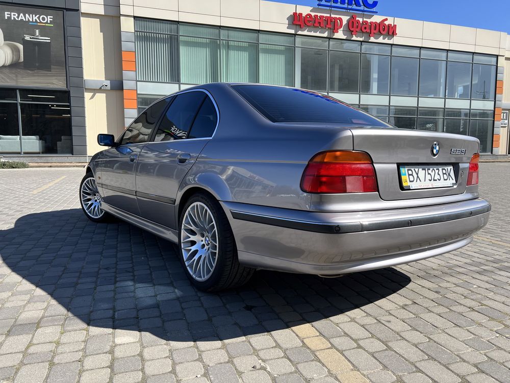 Продам BMW 523 1998