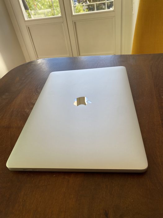 MacBook Pro 13.3 2021 modelo 2017, bateria com apenas 335 ciclos