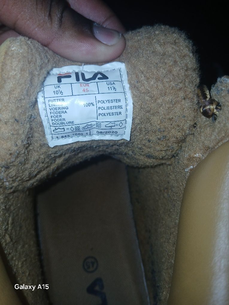 É bonito castanho da para o frio