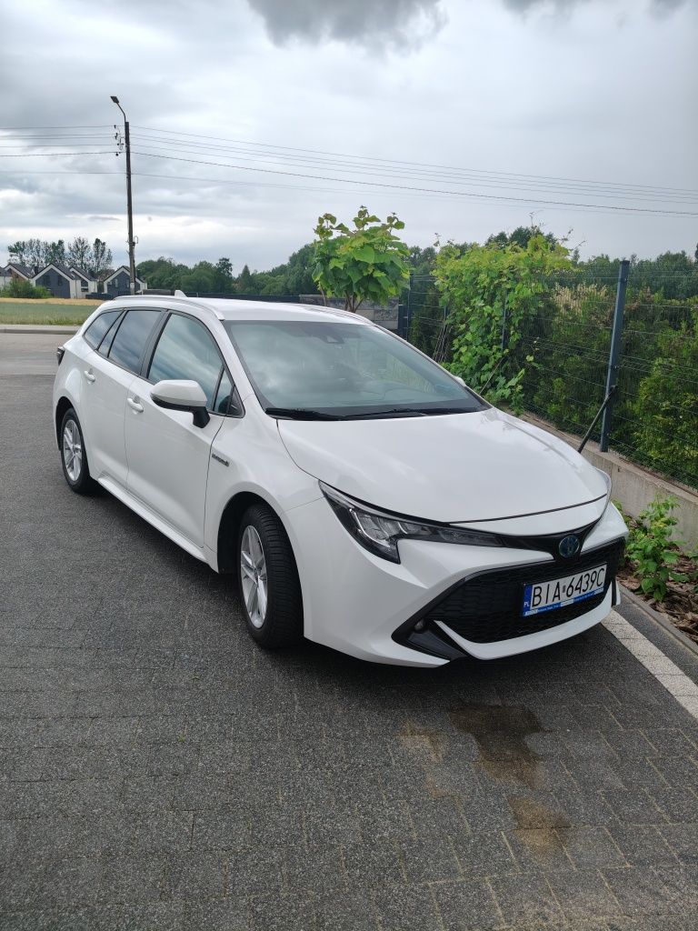 Toyota Corolla 1.8 98KM Hybryda Automat Navi Fulled Radar Camera