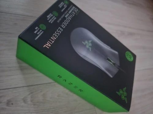 Ціну знижено! Нова запакована мишка RAZER Deathadder з наклейками