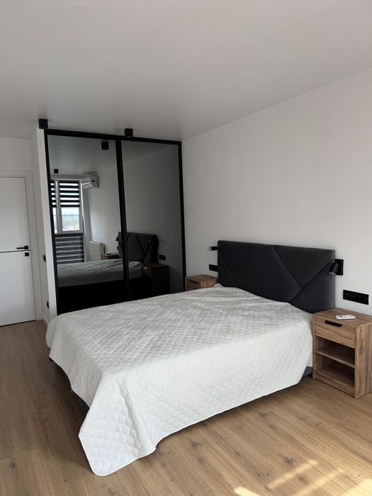 Оренда вул.Стрийська 45 новобуд з ремонтом .Кухня студія та спальня