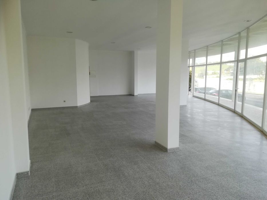 Loja para para Comercio e Serviços, Mafra a 300 m da Galp