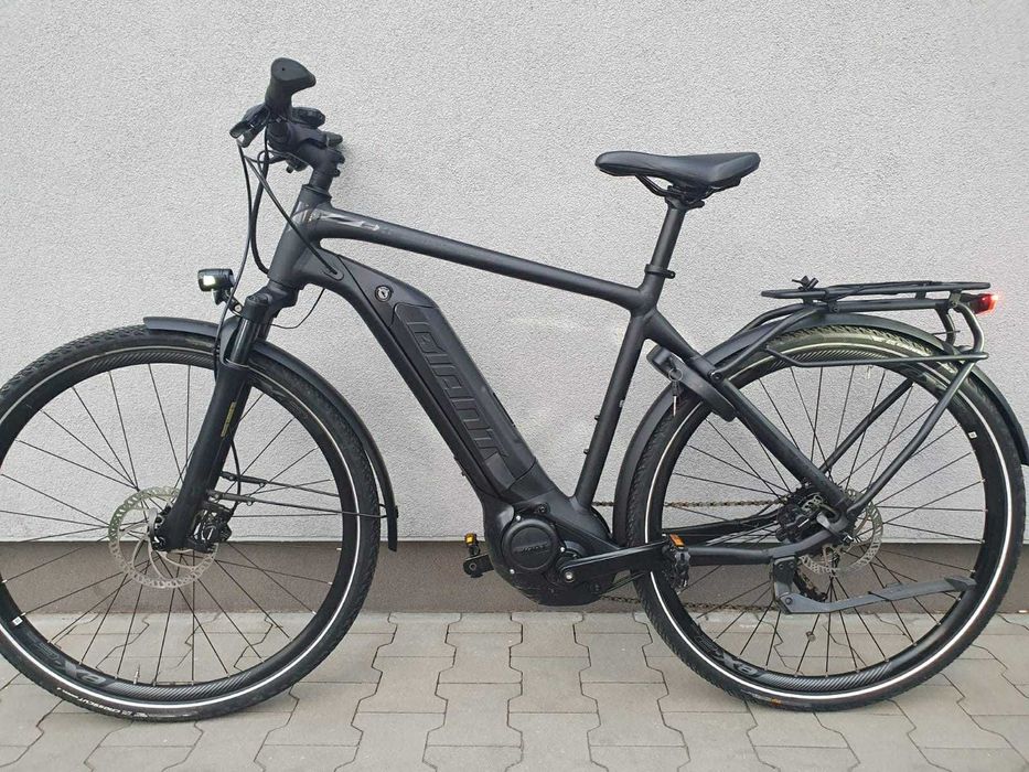 Elektryczny rower trekkingowy Giant Explore E+ 3 GTS.