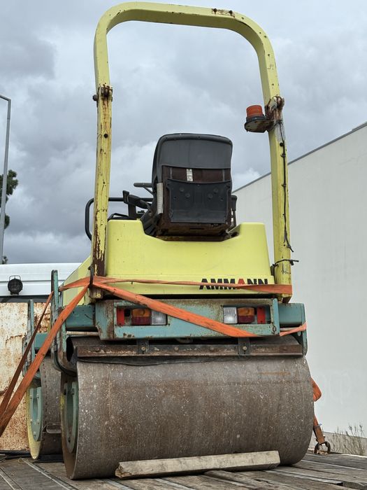 Cilindro Ammann AV40 - 4 Toneladas - Só tem 2800 Horas