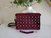 Mala / clutch bordô com pérolas