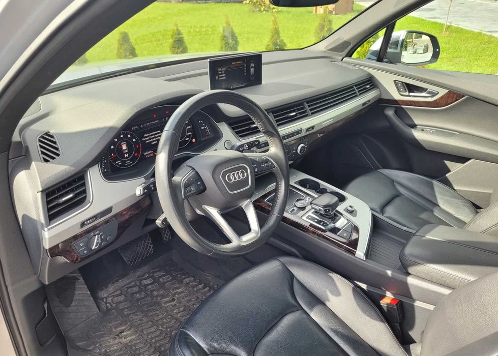 Audi Q7 Premium Plus 2019 року