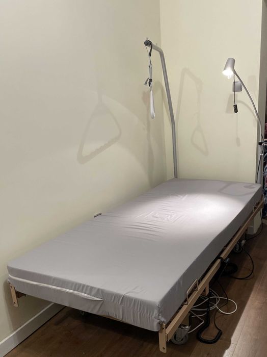łóżko rehabilitacyjne   Herman Bock Belluno 4 plus niskie 35 cm