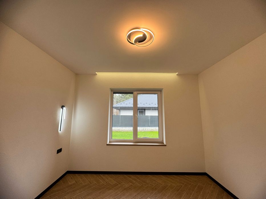 Котедж з сучасним ремонтом у курортному Ворзелі! Мінімальне оформлення