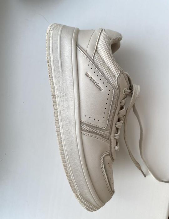 Кросівки жіночі 38 розмір, кросівки на весну/осінь.