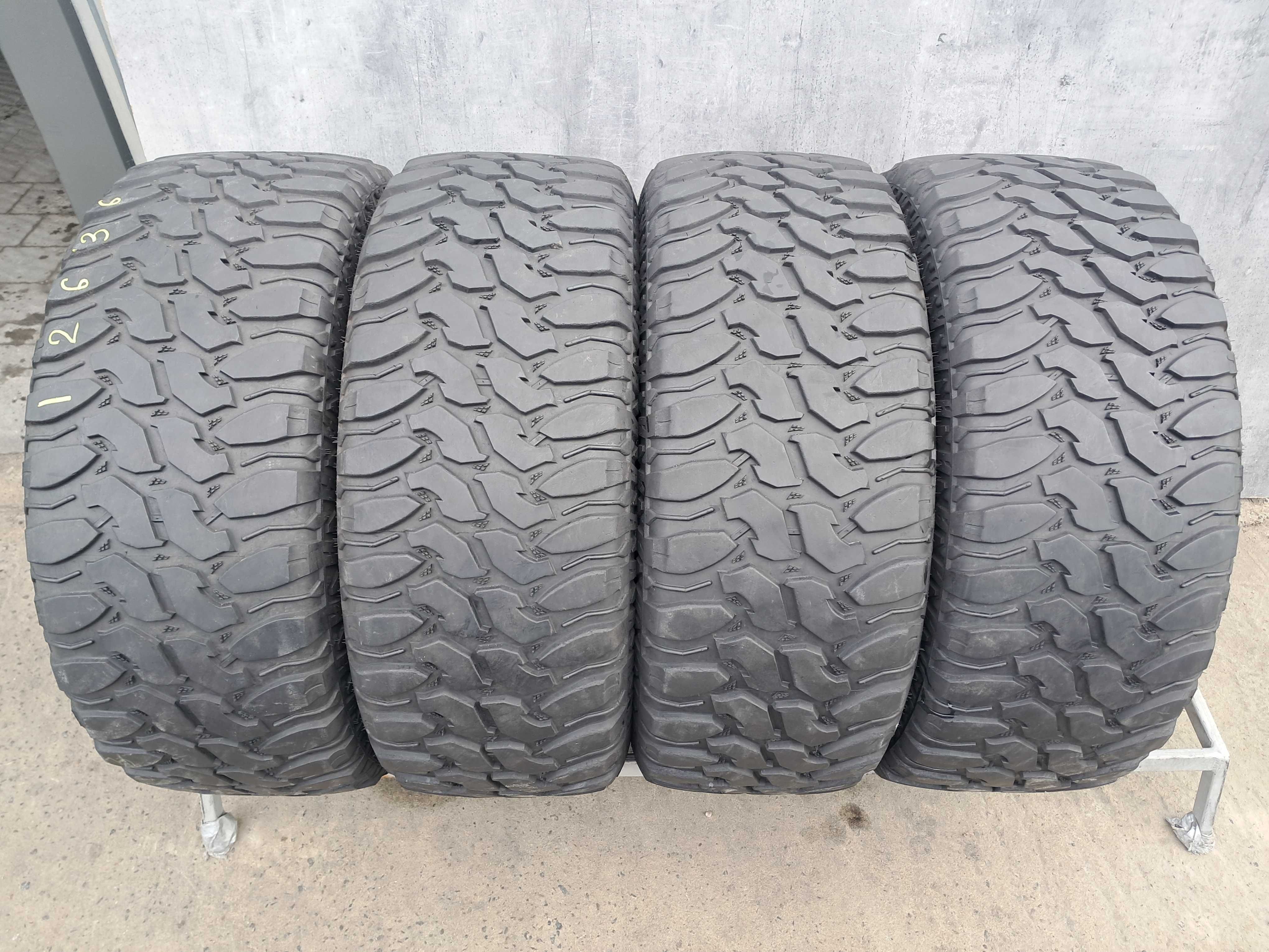 Резина всесезонна, 35x12.50 R20 Radar Renegade R7 MT (арт. 12636)