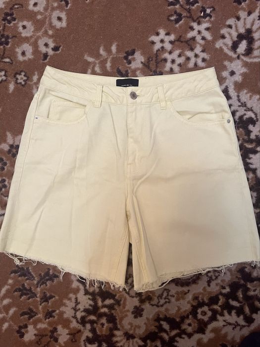 Жіночі джинсові шорти