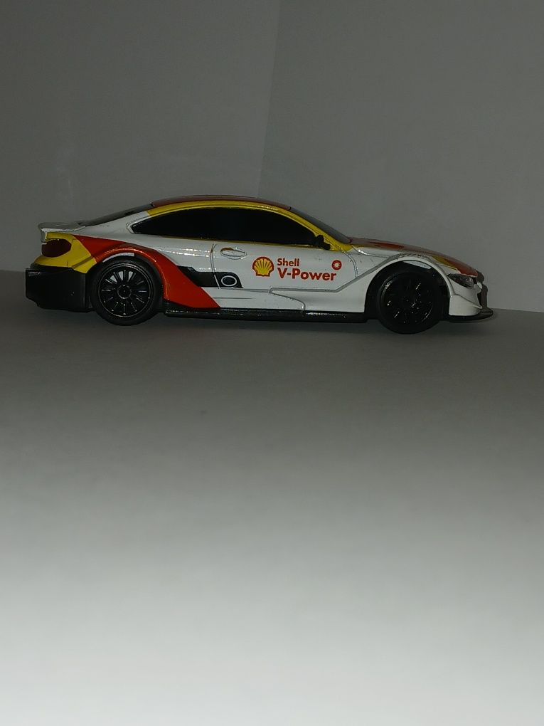 Auto stacja paliw Shell V-Pover