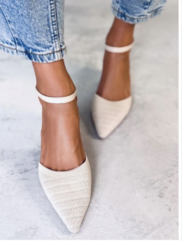 Czółenka na obcasie z paskiem ROSSI BEIGE R.41