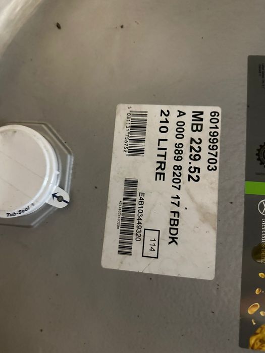 Масло mercedes 5w-30 229.52 і в коробку 7g tronic 236.15