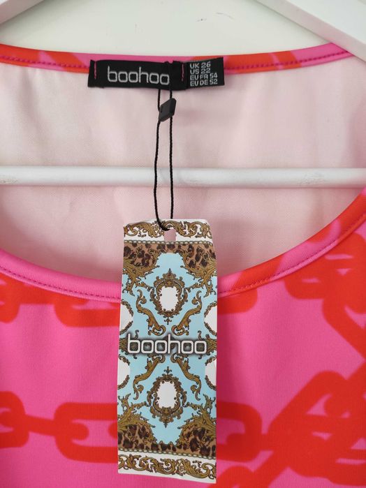 Nowa różowa sukienka Boohoo rozmiar 54