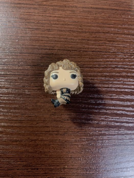 Фигурки из Киндера "Stranger Thinks"